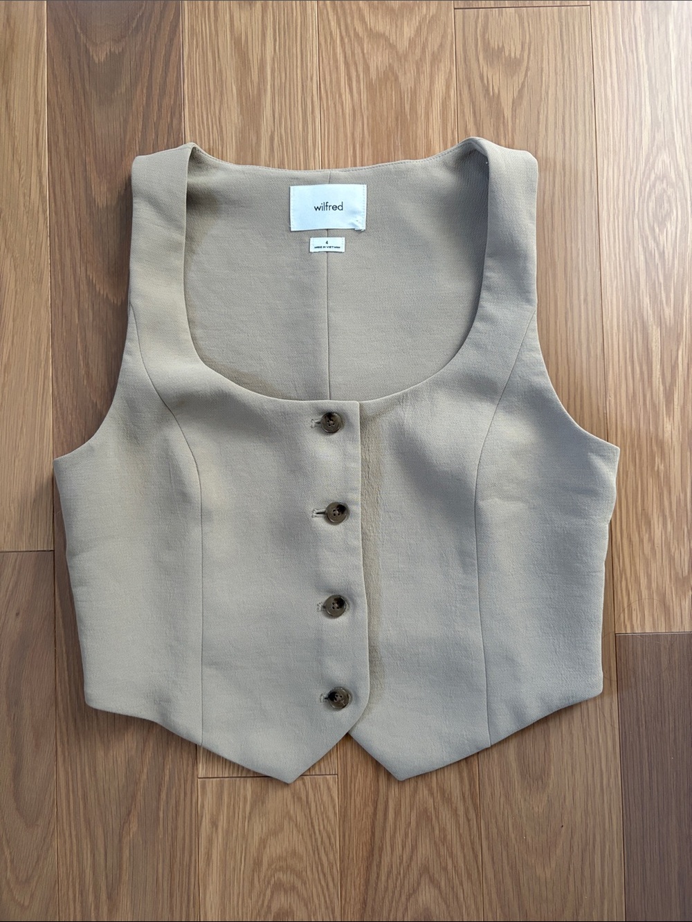 Wilfred Tailored Button Vest